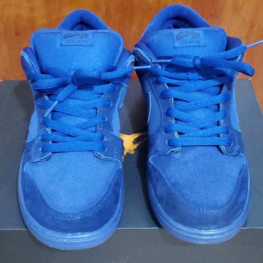 Blue suede Nike SB size 13